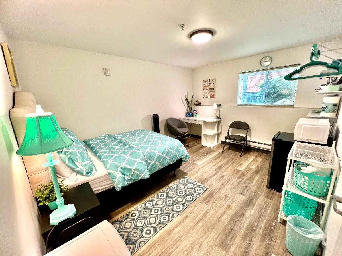 Private Room With Shared Bathroom On The 1St Floor 10 Minutes Walk To University Of Washington Seattle Exterior photo