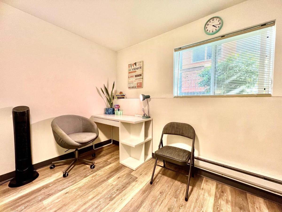 Private Room With Shared Bathroom On The 1St Floor 10 Minutes Walk To University Of Washington Seattle Exterior photo